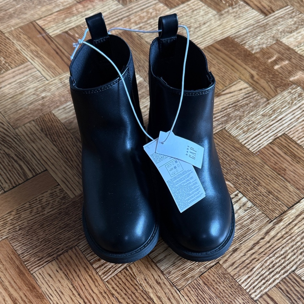 Gap Chelsea Boots - Black